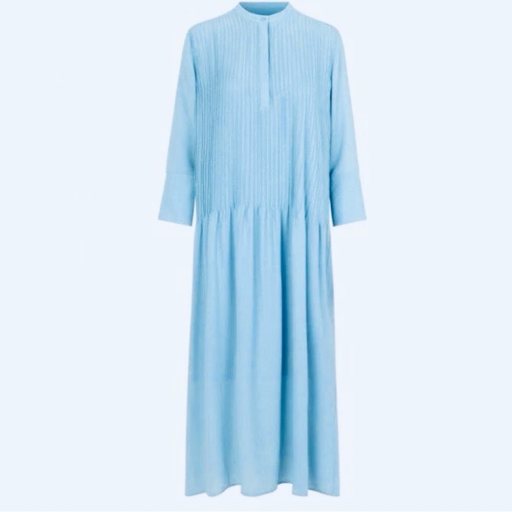 Samsøe Samsøe Blue Pleated Maxi Dress
Size XL 
Coastal Resort vacations